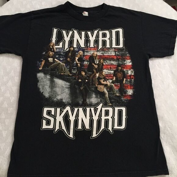 LYNYRD SKYNYRD 2011 Band Tee! Unisex - Picture 1 of 4